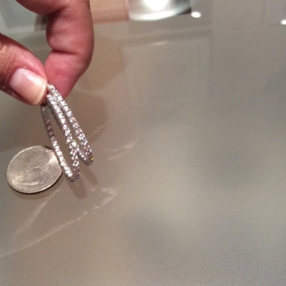 Verragio Inside Out Hoops - Picture 2 of 6